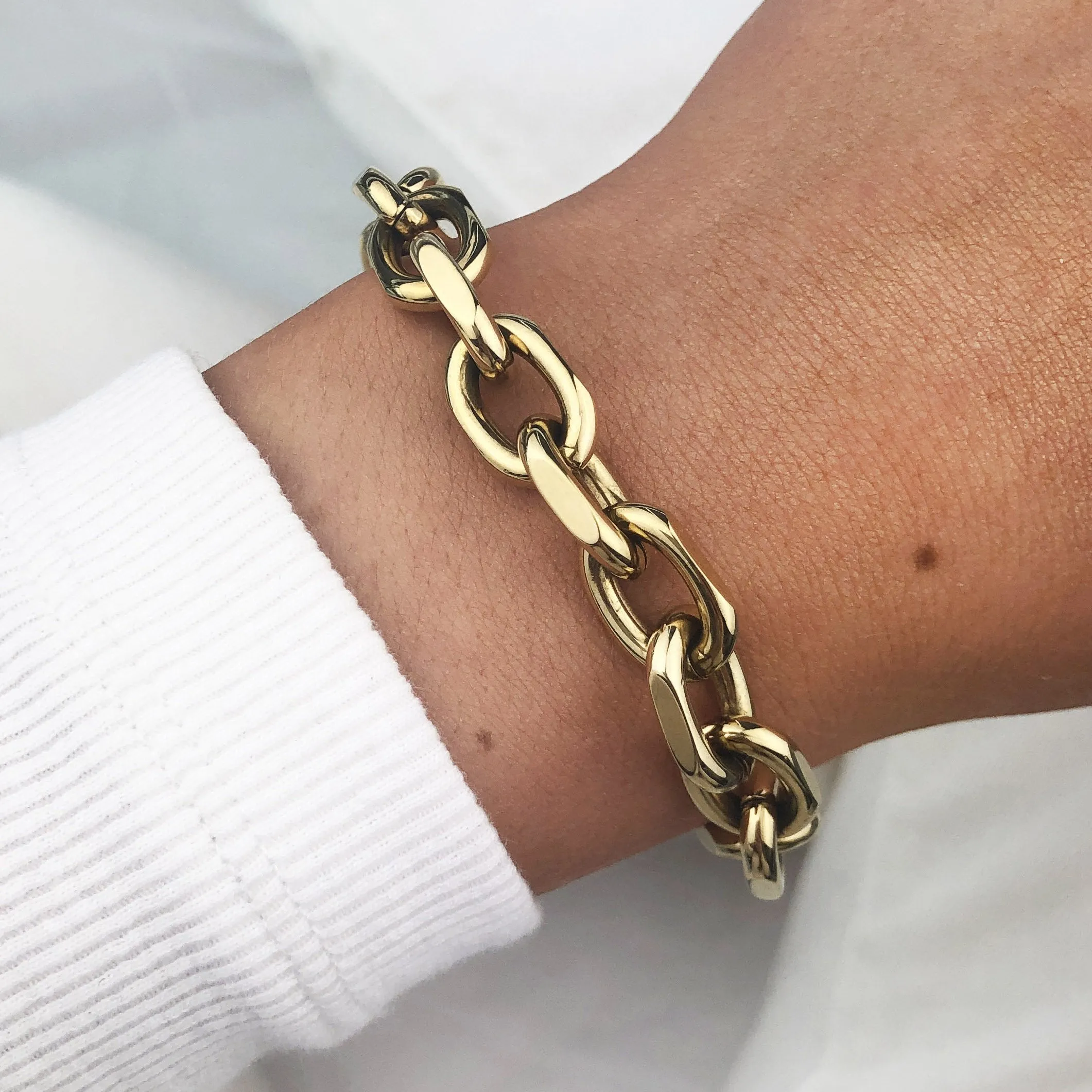 Essentielle Chunky Chain Bracelet Gold Colour